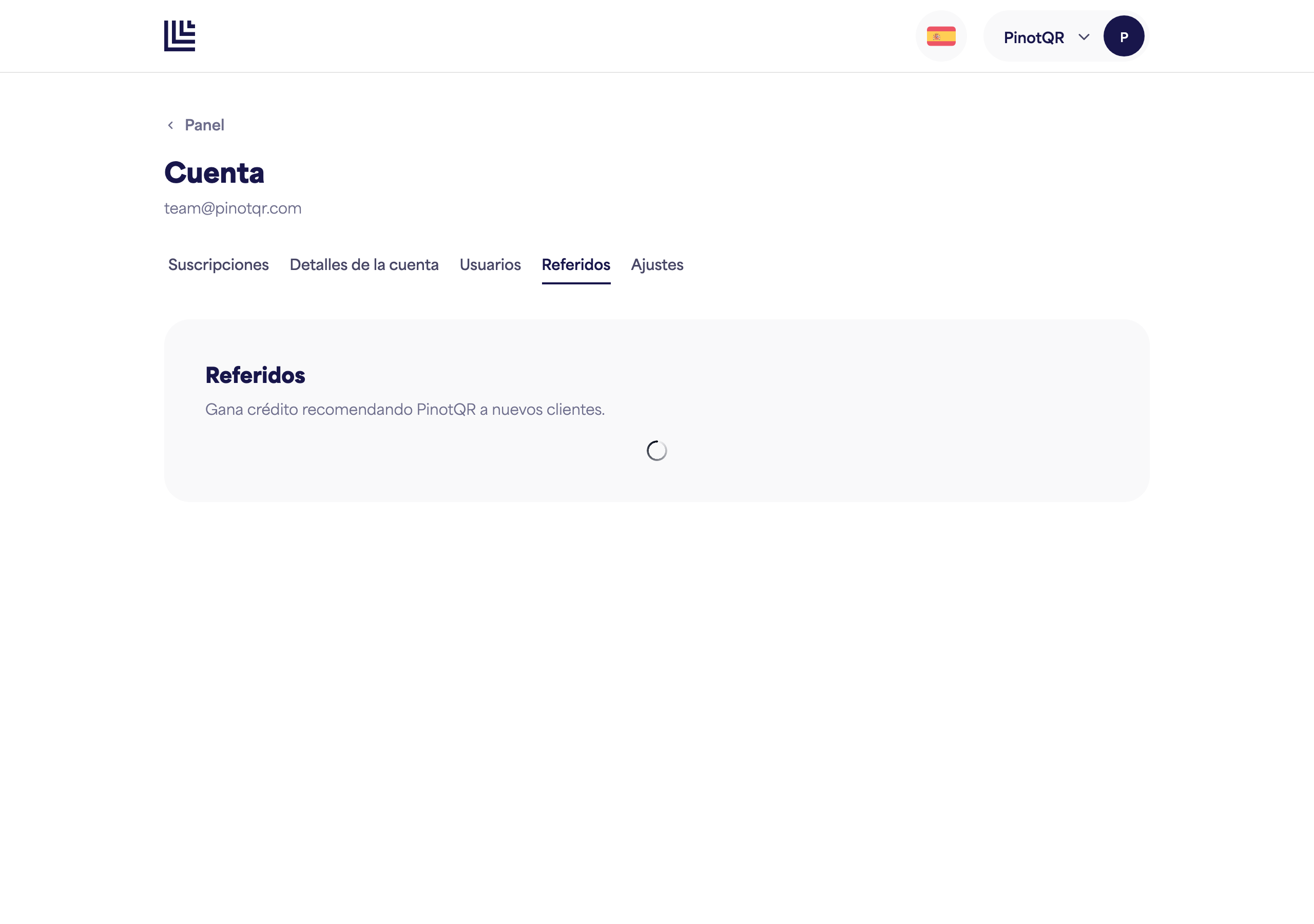 La página Referidos mostrando el código de referido y las estadísticas de crédito